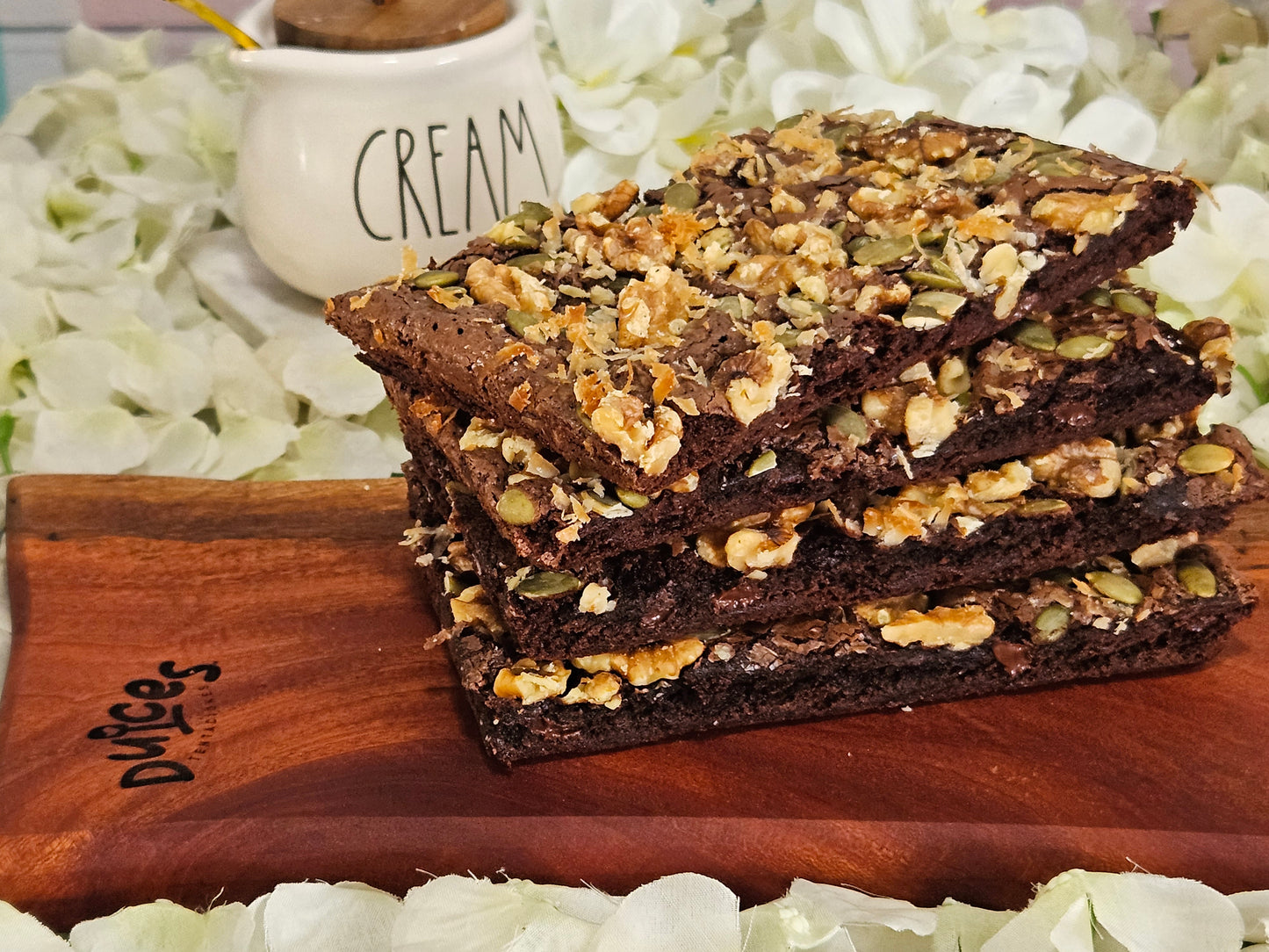 Brownie de Nueces, Coco Rallado y Semillas de Calabaza